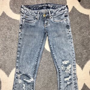 American eagle size 0 long distressed skinnies